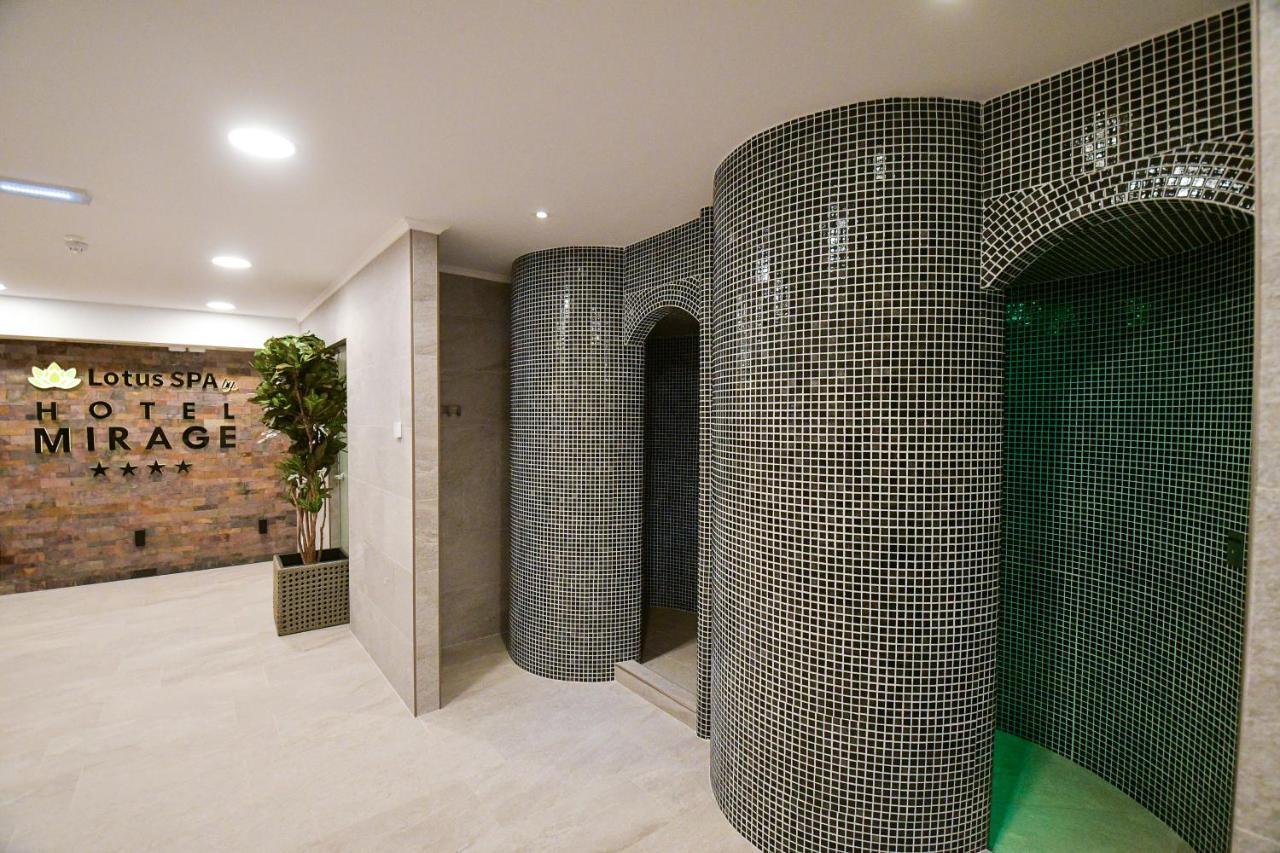 Mirage Resort & Spa Vişeu de Sus エクステリア 写真